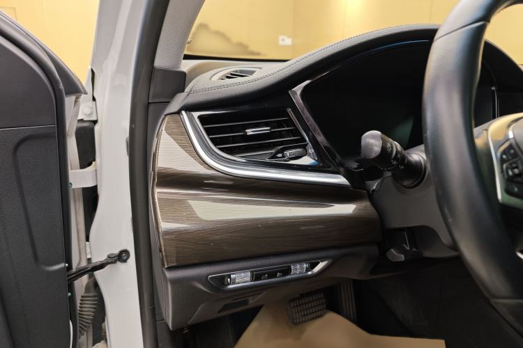 Used Geely Auto Emgrand GT 2018 1.5T MHEV Yaoxiang Edition Interior 12