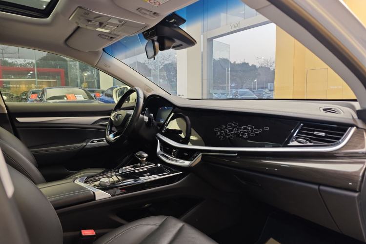 Used Geely Auto Emgrand GT 2018 1.5T MHEV Yaoxiang Edition Interior 2