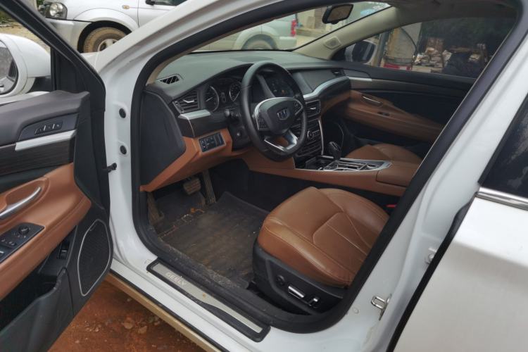 Used Geely Auto Emgrand GT 2018 1.8T Zunshang Zhiling Edition Interior 3