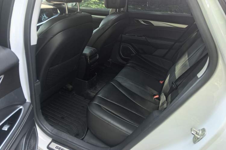 Used Geely Auto Emgrand GT 2018 1.5T MHEV Yaoxiang Edition Interior 5