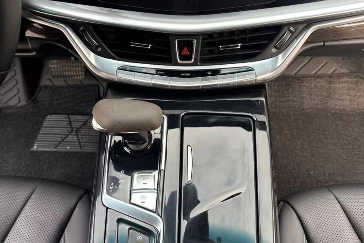 Used Geely Auto Emgrand GT 2018 1.5T MHEV Shining Edition Interior 5