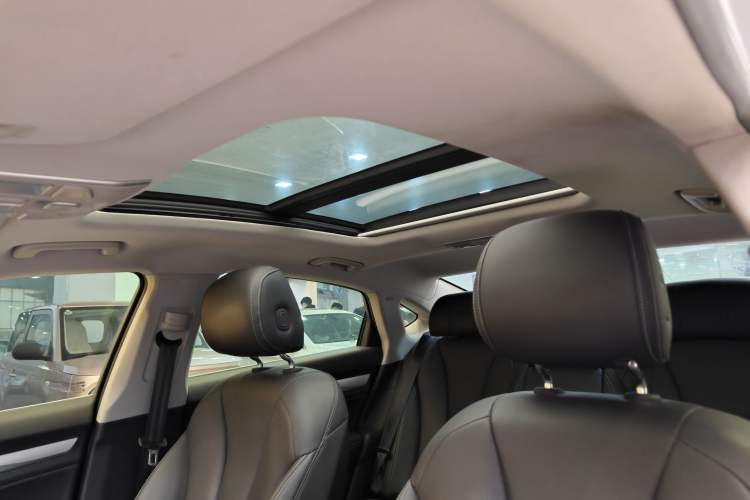 Used Geely Auto Emgrand GT 2018 1.5T MHEV Yaoxiang Edition Interior 7