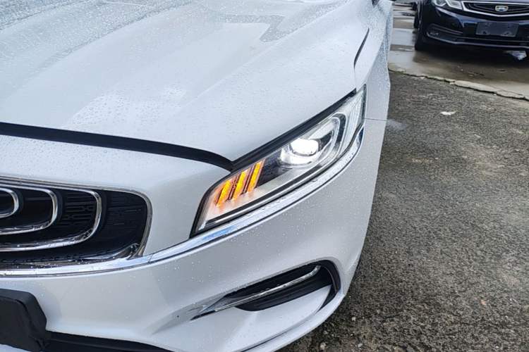 Used Geely Auto Emgrand GT 2018 1.5T MHEV YAOCHI Edition Left Front Headlight