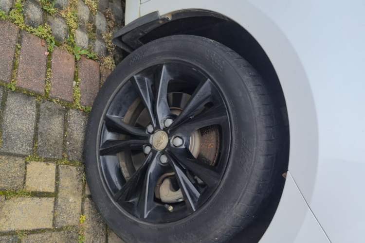 Used Geely Auto Emgrand GT 2018 1.5T MHEV Yaoxiang Edition Left Front Wheel Hub