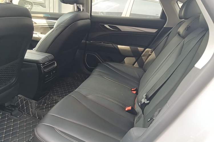 Used Geely Auto Emgrand GT 2018 1.5T MHEV Yaoxiang Edition Left Rear Seat