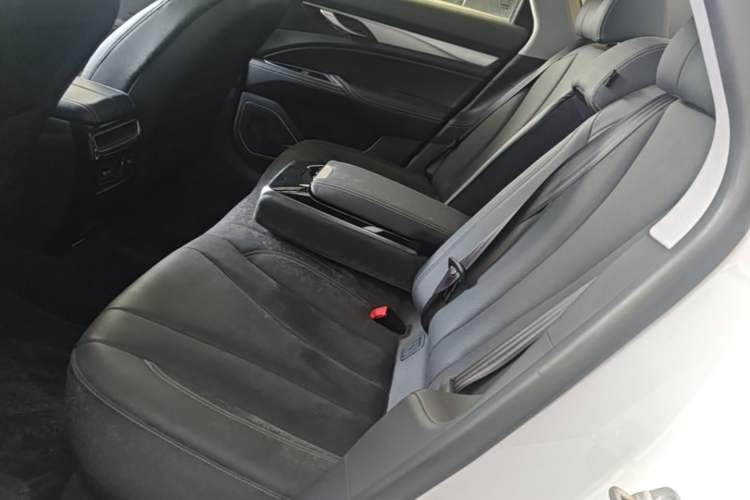 Used Geely Auto Emgrand GT 2018 1.5T MHEV Yaoxiang Edition Left Rear Seat