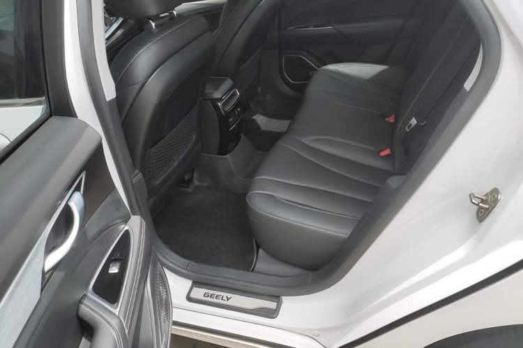 Used Geely Auto Emgrand GT 2018 1.5T MHEV Shining Edition Left Rear Seat