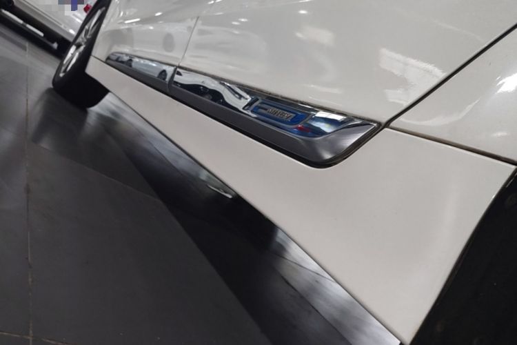 Used Geely Auto Emgrand GT 2018 1.5T MHEV Yaoxiang Edition Left Side Sill