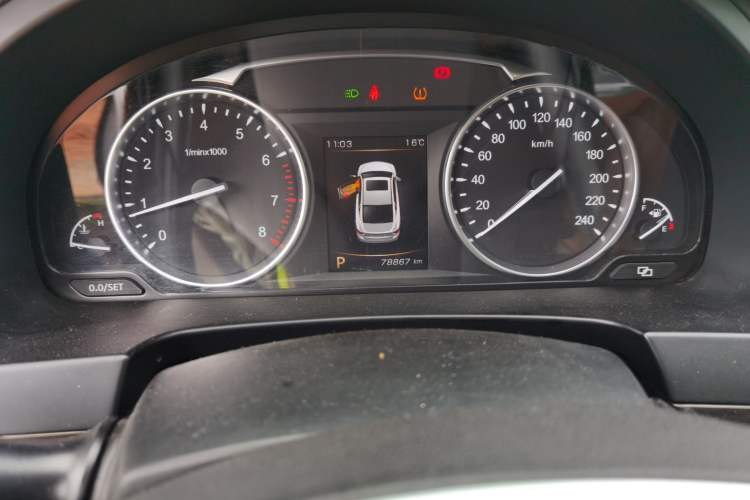 Used Geely Auto Emgrand GT 2018 1.8T Zunshang Zhiling Edition Odometer Close Up