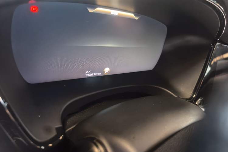 Used Geely Auto Emgrand GT 2018 1.5T MHEV Yaoxiang Edition Odometer Close Up