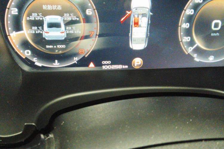 Used Geely Auto Emgrand GT 2018 1.5T MHEV Yaozun Edition Odometer Close Up