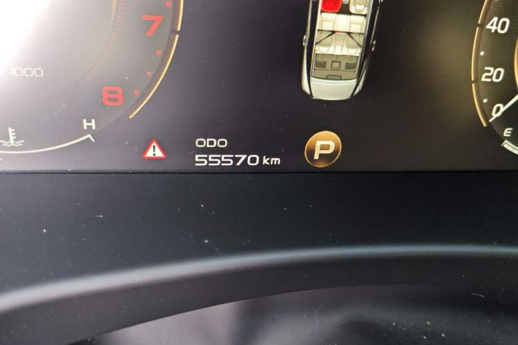Used Geely Auto Emgrand GT 2018 1.5T MHEV Yaoxiang Edition Odometer Close Up