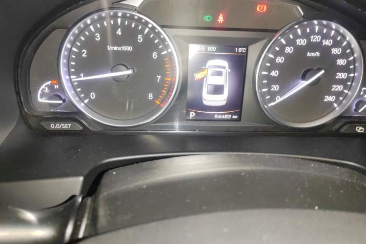 Used Geely Auto Emgrand GT 2018 1.8T Comfort Smart Leading Edition Odometer Close Up
