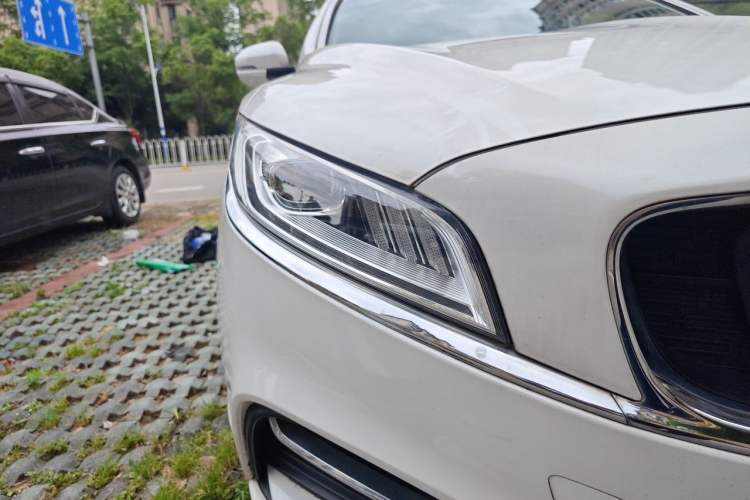 Used Geely Auto Emgrand GT 2018 1.5T MHEV Yaoxiang Edition Right Front Headlight