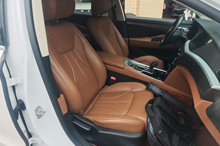 Used Geely Auto Emgrand GT 2018 1.8T Comfort Smart Leading Edition Right Front Seat