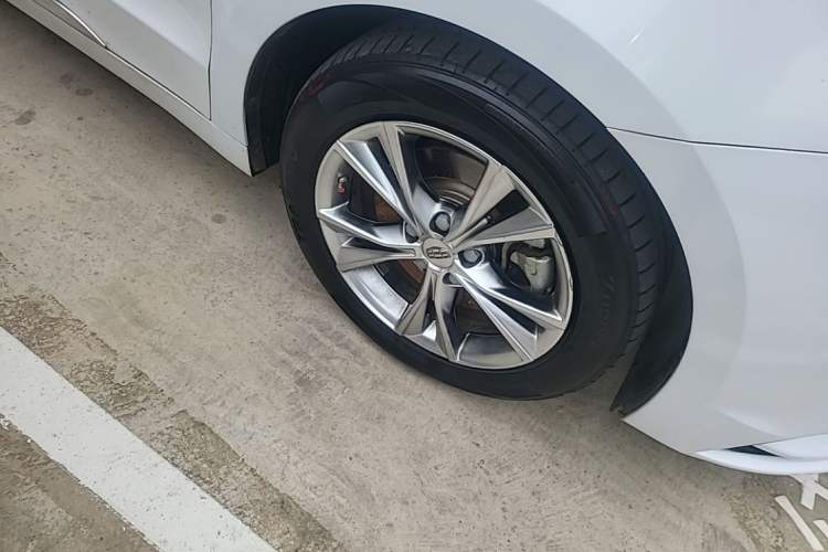 Used Geely Auto Emgrand GT 2018 1.5T MHEV Yaoxiang Edition Right Front Wheel Hub