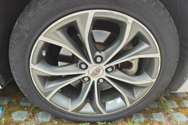Used Geely Auto Emgrand GT 2018 1.5T MHEV Yaozhi Edition Right Front Wheel Hub