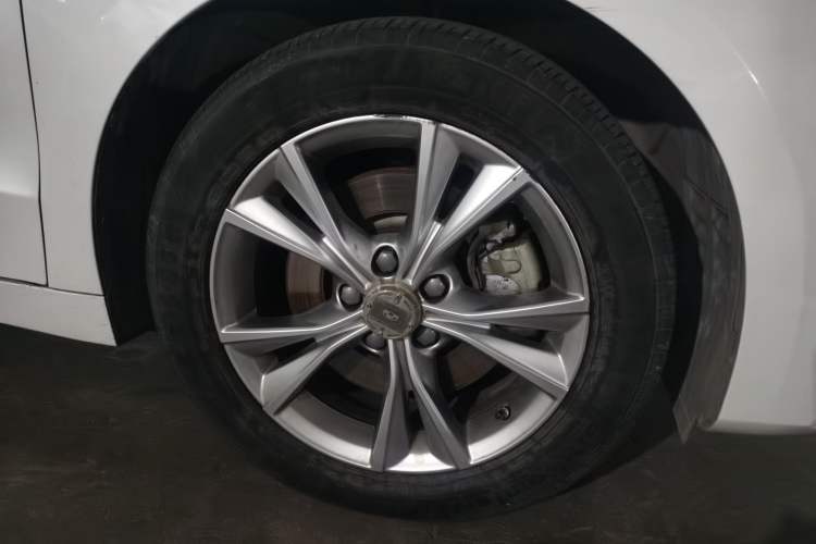 Used Geely Auto Emgrand GT 2018 1.5T MHEV Yaoxiang Edition Right Front Wheel Hub