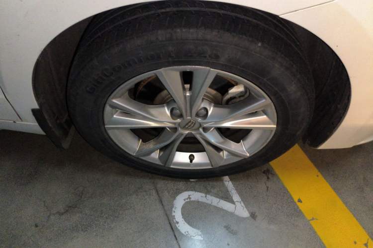 Used Geely Auto Emgrand GT 2018 1.5T MHEV Yaoxiang Edition Right Front Wheel Hub