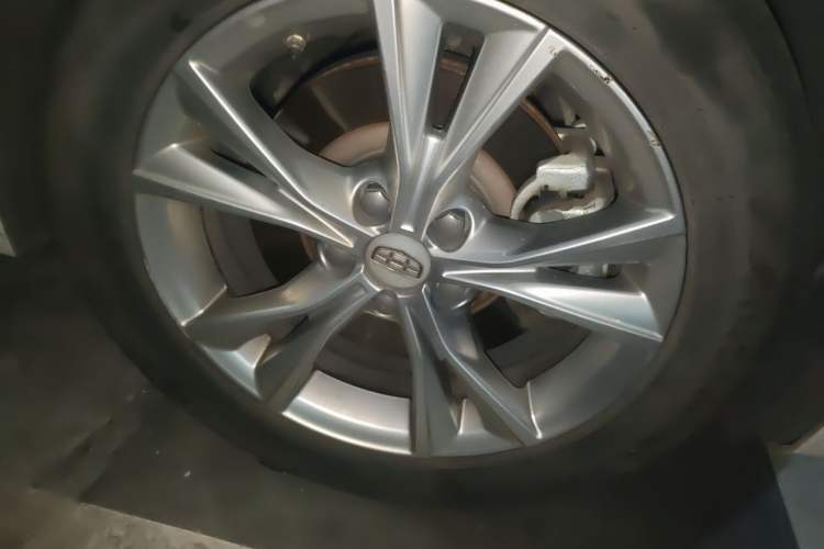 Used Geely Auto Emgrand GT 2018 1.5T MHEV Yaoxiang Edition Right Front Wheel Hub