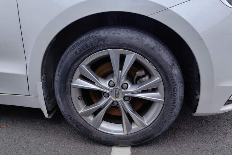 Used Geely Auto Emgrand GT 2018 1.5T MHEV Yaoxiang Edition Right Front Wheel Hub