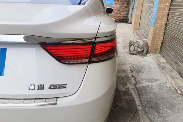 Used Geely Auto Emgrand GT 2018 1.5T MHEV Yaoxiang Edition Right Rear Taillight