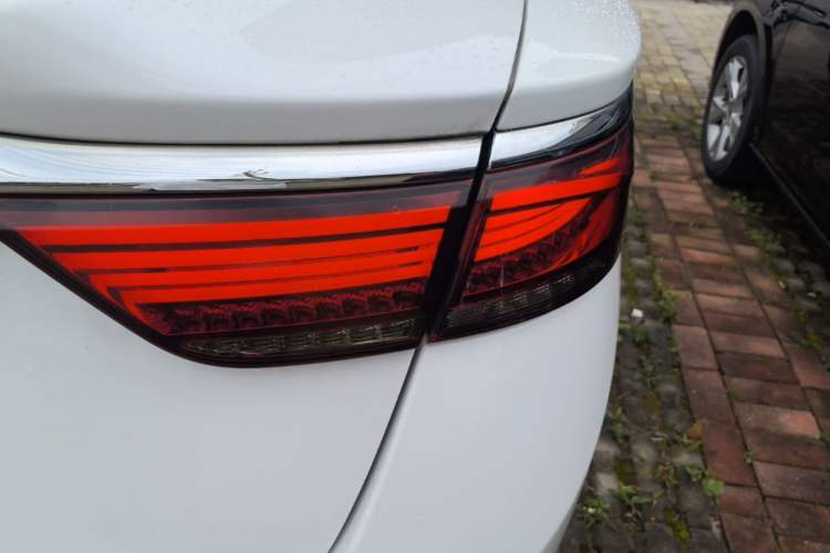 Used Geely Auto Emgrand GT 2018 1.5T MHEV Yaoxiang Edition Right Rear Taillight