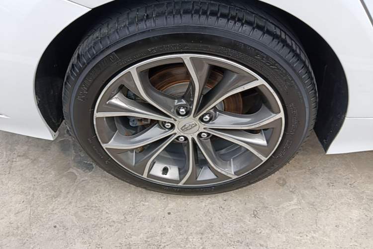 Used Geely Auto Emgrand GT 2018 1.5T MHEV Yaozun Edition Right Rear Wheel Hub