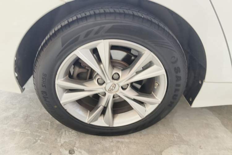 Used Geely Auto Emgrand GT 2018 1.5T MHEV Yaoxiang Edition Right Rear Wheel Hub