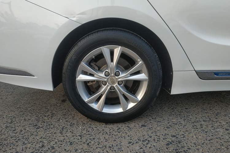 Used Geely Auto Emgrand GT 2018 1.5T MHEV Yaoxiang Edition Right Rear Wheel Hub