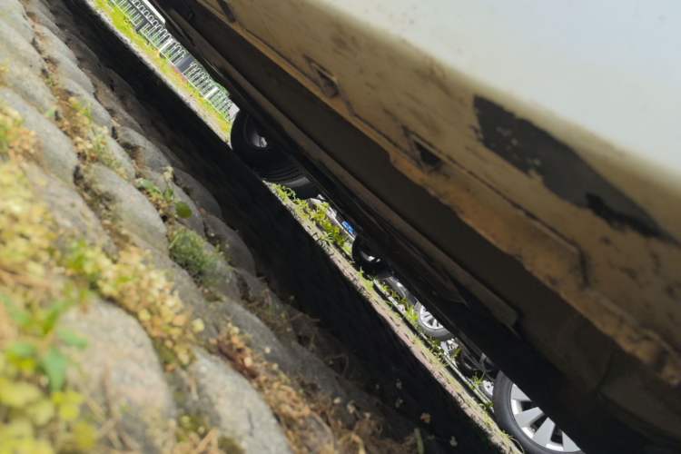 Used Geely Auto Emgrand GT 2018 1.5T MHEV Yaoxiang Edition Right Side Sill