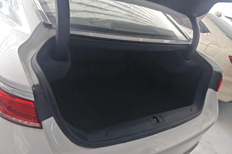 Used Geely Auto Emgrand GT 2018 1.5T MHEV Yaoxiang Edition Trunk