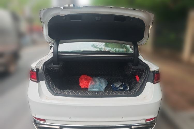 Used Geely Auto Emgrand GT 2018 1.5T MHEV Yaozhi Edition Trunk