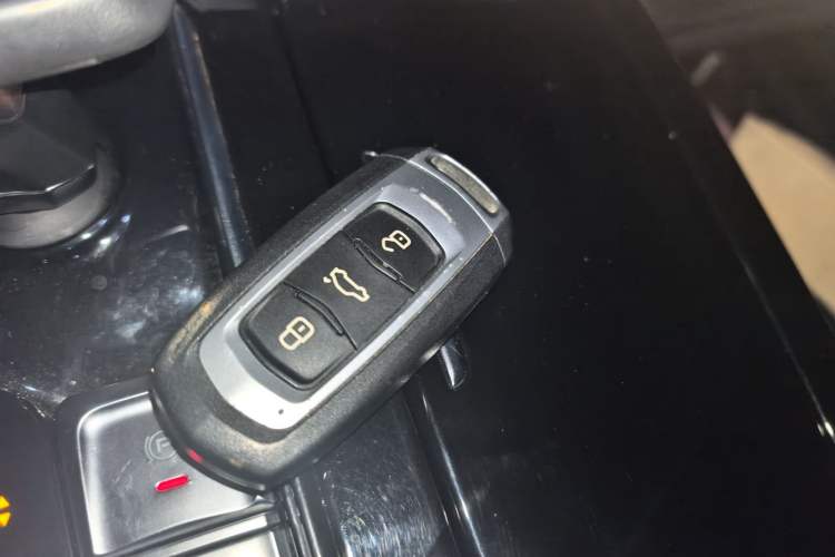 Used Geely Auto Emgrand GT 2018 1.5T MHEV Yaoxiang Edition Vehicle Key