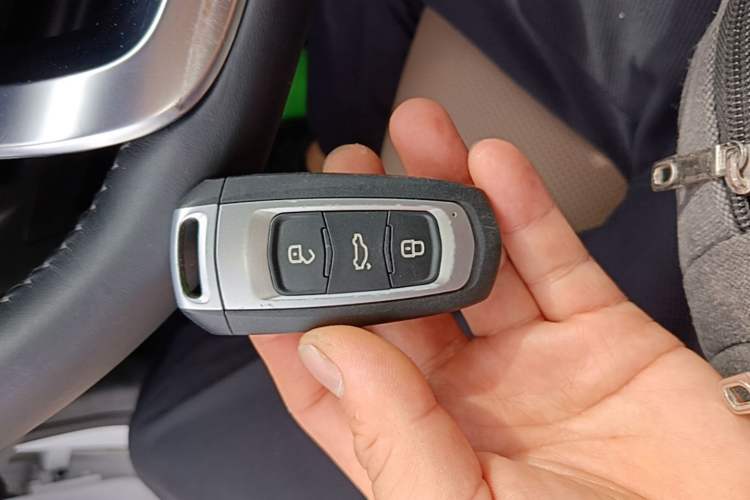 Used Geely Auto Emgrand GT 2018 1.5T MHEV Yaozun Edition Vehicle Key