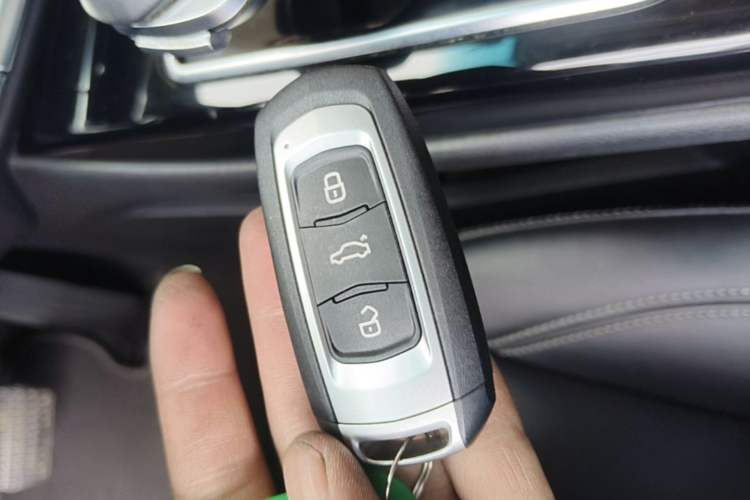 Used Geely Auto Emgrand GT 2018 1.5T MHEV Yaoxiang Edition Vehicle Key