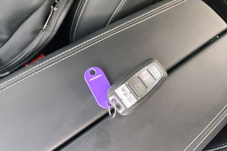 Used Geely Auto Emgrand GT 2018 1.5T MHEV YAOCHI Edition Vehicle Key