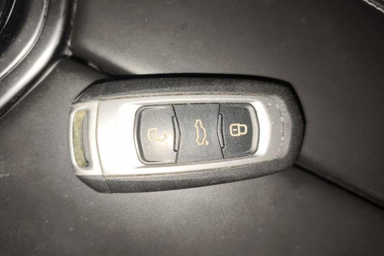 Used Geely Auto Emgrand GT 2018 1.5T MHEV Yaoxiang Edition Vehicle Key