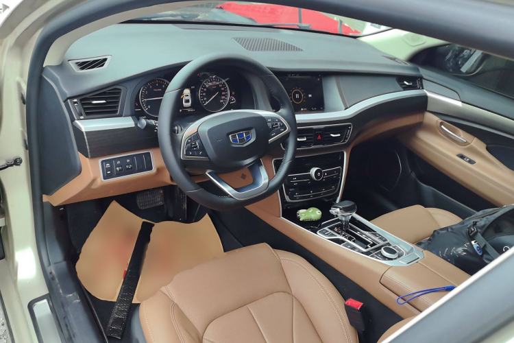 Used Geely Auto Emgrand GT 2018 1.8T Zunshang Zhiling Edition Center Console