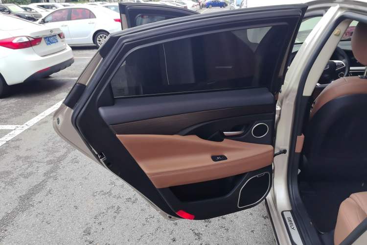 Used Geely Auto Emgrand GT 2018 1.8T Zunshang Zhiling Edition Left Rear Door Interior