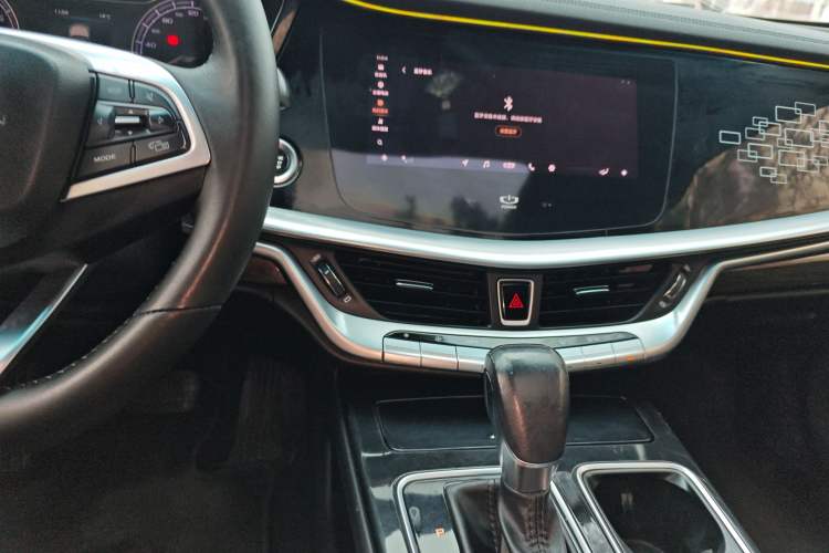 Used Geely Auto Emgrand GT 2020 1.8T Flagship Edition Audio And AC Panel
