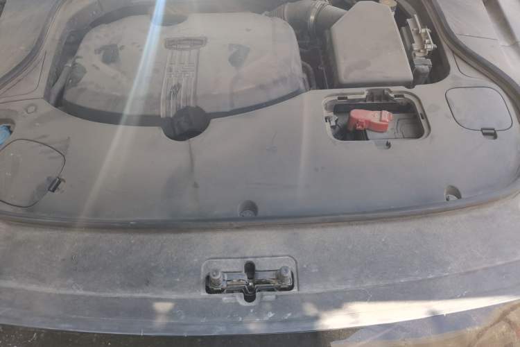 Used Geely Auto Emgrand GT 2020 1.5T MHEV Yaozun Edition Engine Bay