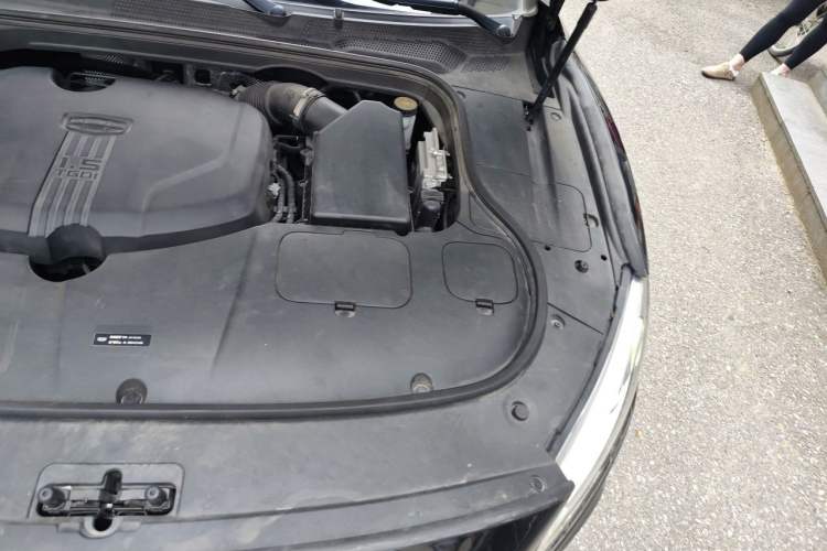 Used Geely Auto Emgrand GT 2020 1.5T MHEV Yaoxiang Edition Engine Bay Left