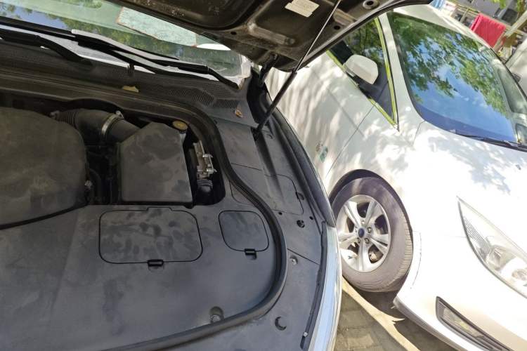 Used Geely Auto Emgrand GT 2020 1.5T MHEV Yaoxiang Edition Engine Bay Left