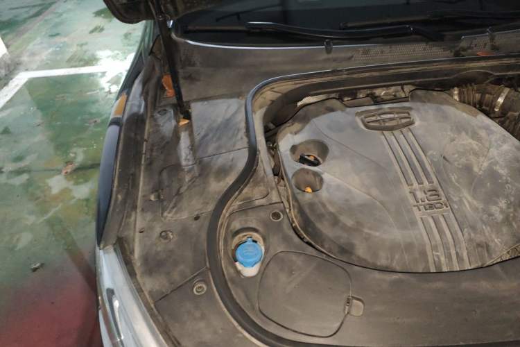 Used Geely Auto Emgrand GT 2020 Revised 1.8T Navigation Edition Engine Bay Right