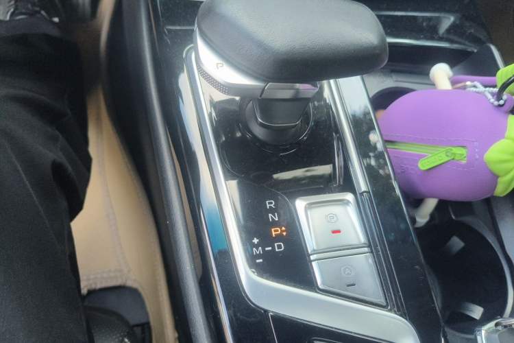 Used Geely Auto Emgrand GT 2020 1.5T MHEV Yaoxiang Edition Gear Lever