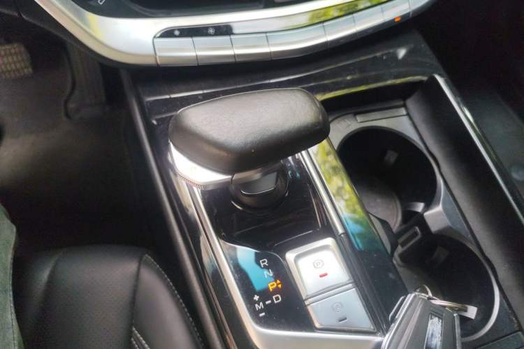 Used Geely Auto Emgrand GT 2020 1.5T MHEV Yaoxiang Edition Gear Lever