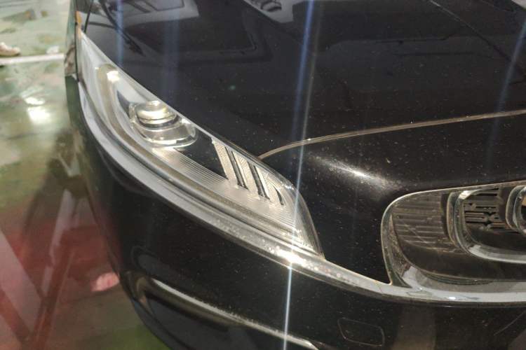 Used Geely Auto Emgrand GT 2020 Revised 1.8T Navigation Edition Right Front Headlight