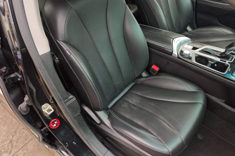 Used Geely Auto Emgrand GT 2020 1.8T Flagship Edition Right Front Seat