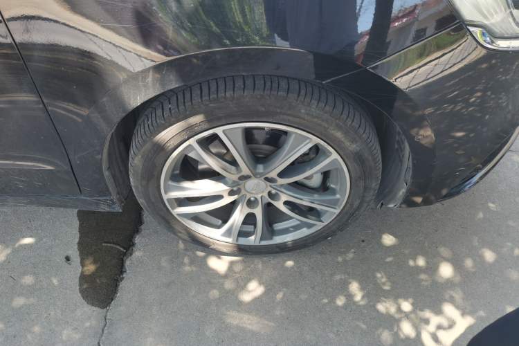 Used Geely Auto Emgrand GT 2020 1.5T MHEV Yaozun Edition Right Front Wheel Hub